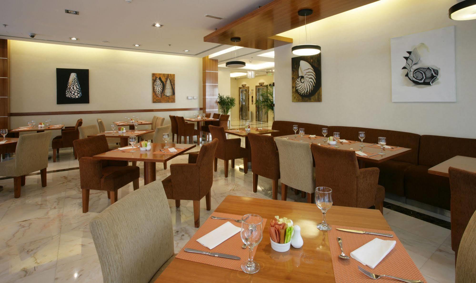 Auris Hotel Apartments Deira Dubai Restaurant photo